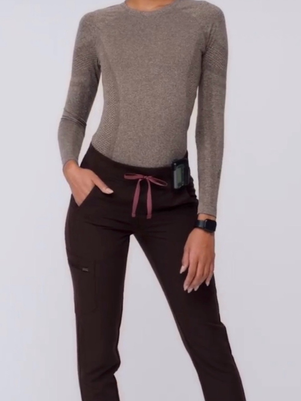 Women’s Figs- high rise Yola scrub pant SM/petite